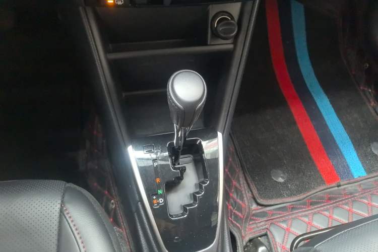 Used Toyota YARiS L Zhi Xuan 2022 X-Trail 1.5L CVT Luxury PLUS Edition Gear Lever