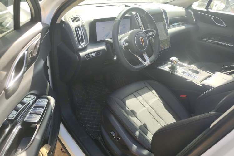 Used Hongqi HS3 2023 1.5T Two-Wheel Drive Shanwei Edition
