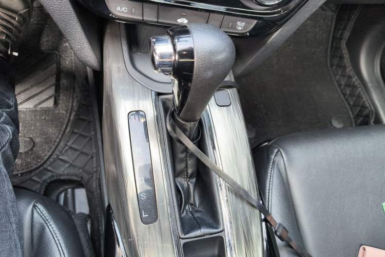 Used Honda XR-V 2017 1.8L EXi CVT Comfort Version Gear Lever