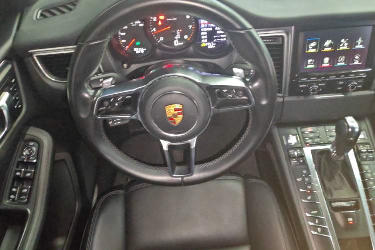 Used Porsche Macan 2014 Macan 2.0T Steering Wheel