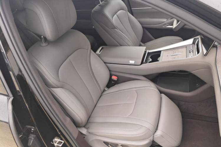 Used Denza N9 2025 Flagship Model