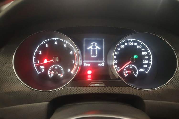 Used Volkswagen Golf Sportsvan 2016 230TSI Automatic Trend Edition Instrument Cluster