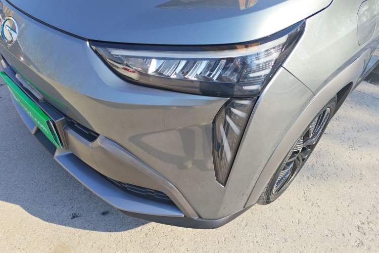 Used AION Y 2022 70 Tech Edition Lithium Iron Phosphate
