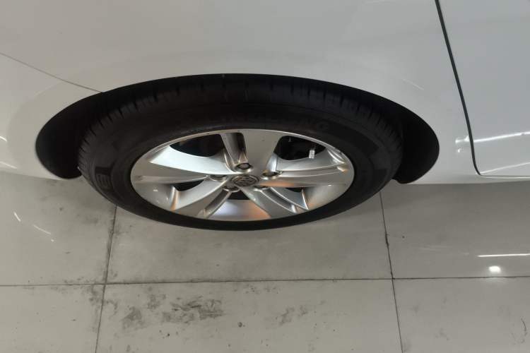 Used Buick Regal 2017 20T Luxury Model Exterior 5