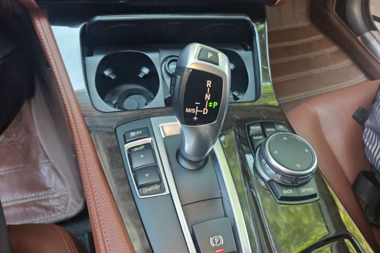 Used BMW 5 Series 2017 528Li Leading Model