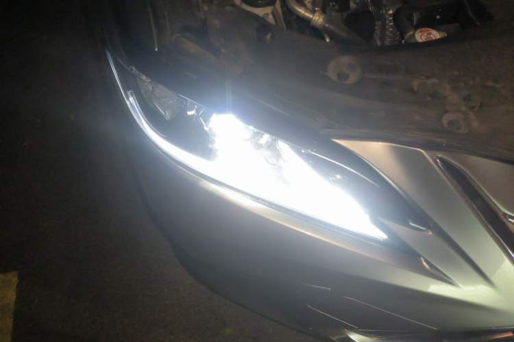 Used Lexus ES 2024 200 Premium Edition Right Front Headlight