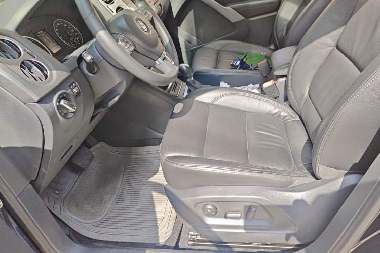 Used Volkswagen Tiguan 2012 1.8TSI Automatic Two-Wheel Drive Elite Edition Left Front Seat