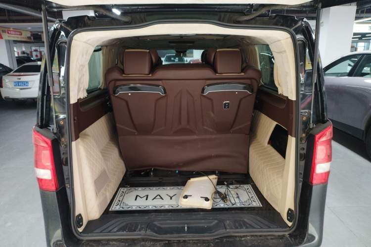 Used Mercedes-Benz Vito 2018 2.0T Business Version China V Emission Standard Trunk