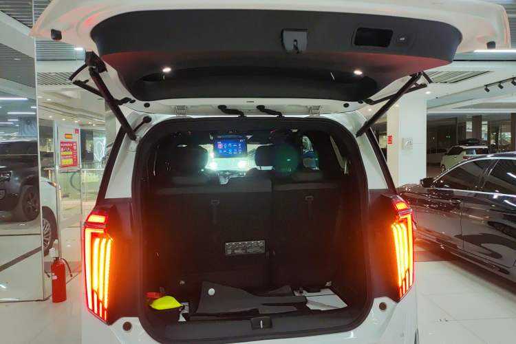 Used GAC Trumpchi M8 2024 Zongshi Series 400T Pioneer Edition
