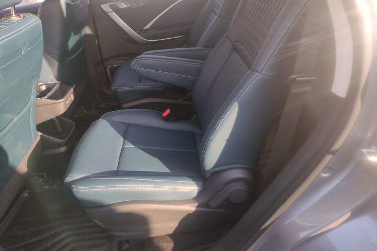 Used Geely Auto Jiajie 2023 Geely Jiaji L 1.5TD DCT Luxury Model