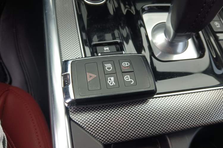 Used Jaguar XEL 2020 2.0T 200 PS R-DYNAMIC S Advanced Sport Edition
