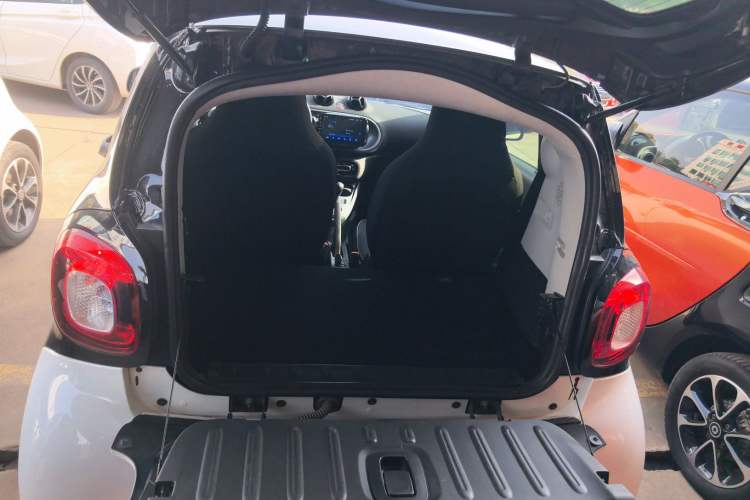 Used smart fortwo 2018 1.0L 52kW Hardtop Passion Edition China V Standard