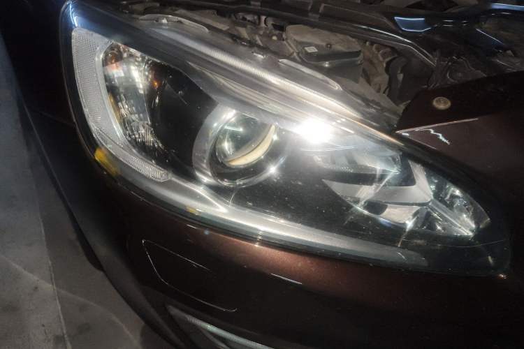Used Volvo S60 2017 S60L T3 Smart Upgrade Edition Right Front Headlight