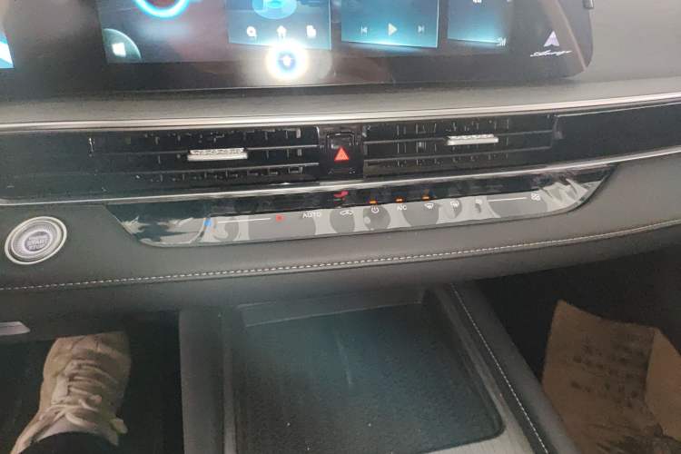 Used Chery Arrizo 8 2023 1.6T DCT Ya