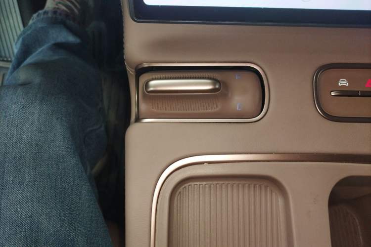 Used Nio ES6 2024 75 kWh