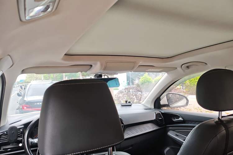 Used Jetta VS7 2020 1.4T Automatic Enjoyment Model Headliner