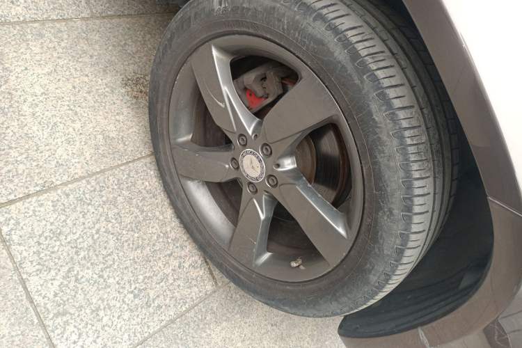 Used Mercedes-Benz GLK-Class 2013 GLK 300 4MATIC Dynamic Sunroof Model
