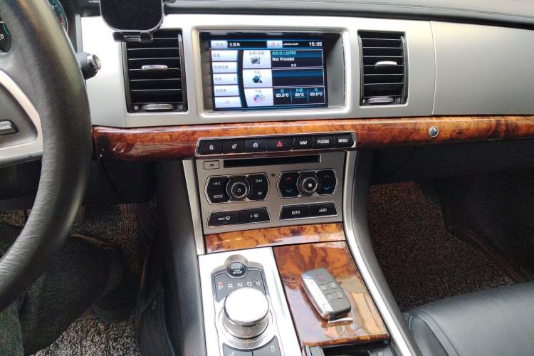 Used Jaguar XF 2014 XF 2.0T Luxury Edition
