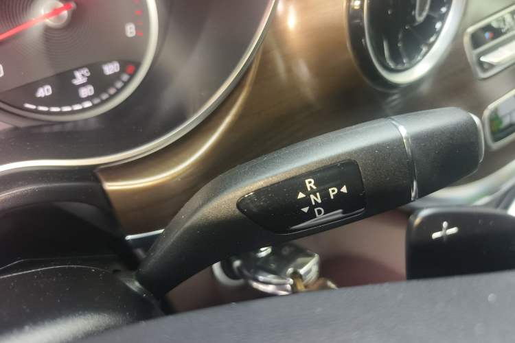 Used Mercedes-Benz V-Class 2022 V 260 L Long-wheelbase Luxury Edition
