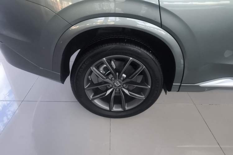 Used Landian E5 2024 Honor Edition 100KM Deluxe 7-Seater
