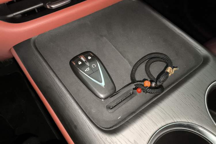 Used CHANGAN CS75 PLUS 2025 4th Generation UItra 2.0T New Blue Whale – Smart & Powerful Version Interior 1