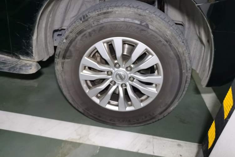 Used Nissan Patrol 2018 4.0L Automatic 7-Seater Middle East Version Right Front Wheel Hub