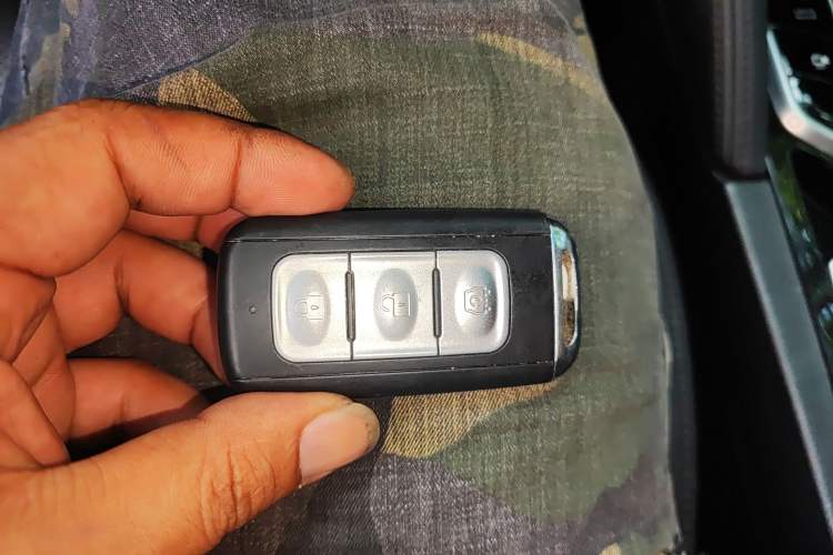 Used Dongfeng Fengon E3 2019 EVR Extended-Range Luxury Model