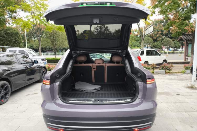 Used Nio EC6 2024 75 kWh
