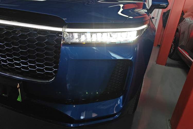 Used Li Auto ONE 2020 Extended-Range 6-Seater Version Left Front Headlight