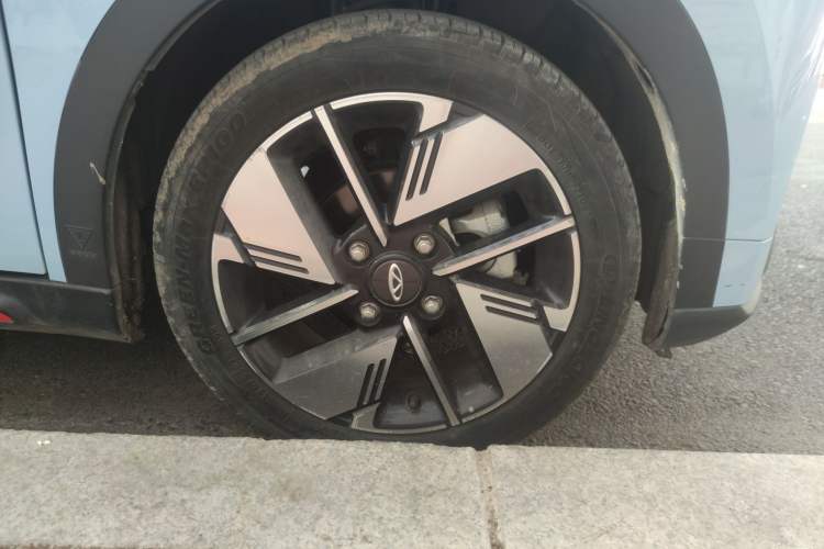 Used Chery New Energy Boundless Pro 2022 301km LingShou Edition Lithium Iron Phosphate
