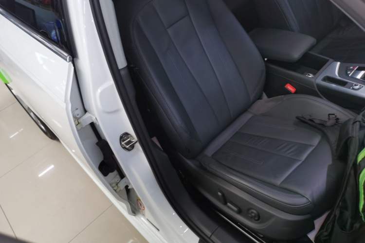 Used Audi A4L 2019 40 TFSI Fashion Edition China VI Emission Standard