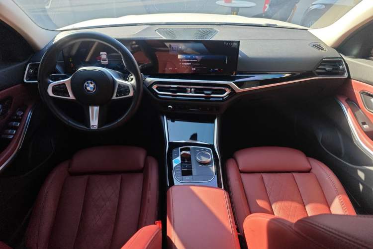 Used BMW i3 2022 eDrive 35 L
