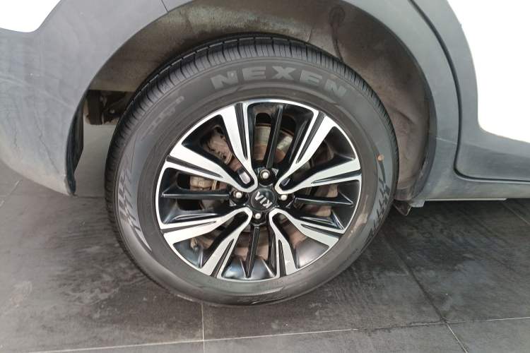 Used Kia kx1 Stonic 2021 1.4L CVT Fun & Sunroof Model