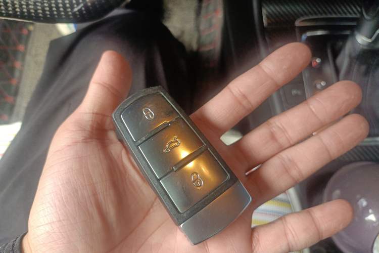 Used Volkswagen FAW-Volkswagen CC 2011 1.8TSI Luxury Model Vehicle Key