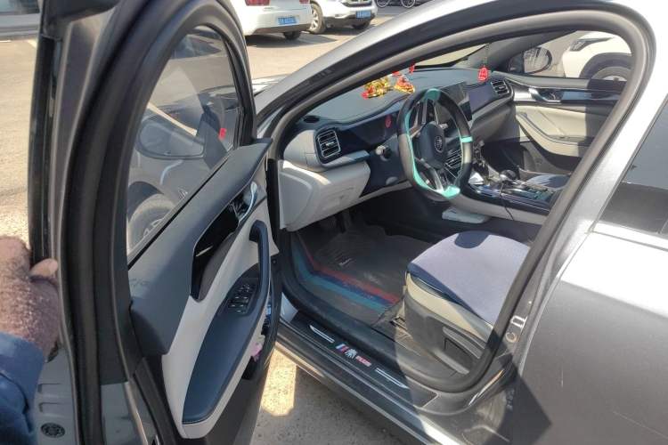Used BYD Qin PLUS 2021 DM-i 120KM Prestige Model Driver Seat