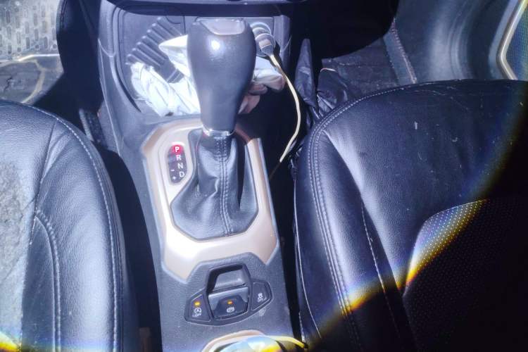 Used Jeep Renegade 2017 180T Automatic High-Energy Version
