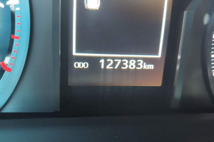 Used Toyota Prado 2018 3.5L Automatic TX-L Odometer Close Up