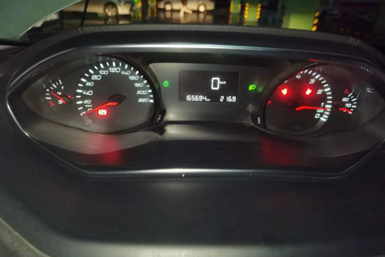 Used Peugeot 308 2016 1.6L Manual Fashion Edition