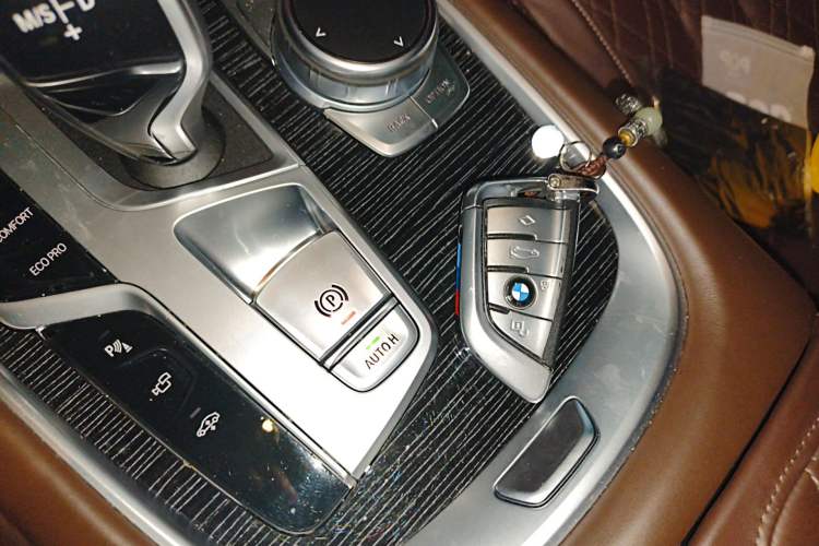 Used BMW 7 Series 2019 740Li Leading Model M Sport Package Vehicle Key