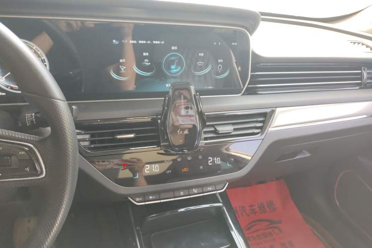 Used Hongqi HS5 2022 Facelifted Version 2.0T Smart Connect Flagship All-Wheel-Drive Edition
