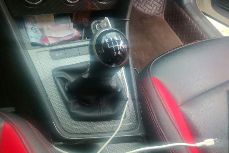 Used Volkswagen Lavida 2017 1.6L Manual Fashion Edition
