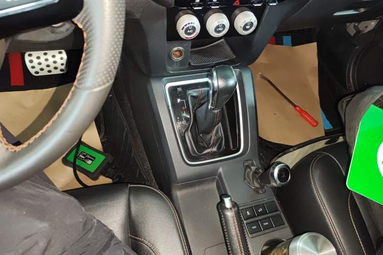 Used BAIC Off-Road BJ40 2016 40L 2.3T Automatic All-Wheel Drive Premium Edition
