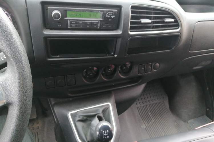 Used JMC Transit 2021 2.8T Space King Standard Version Short Wheelbase Mid-Height Roof 3-Seater Diesel Euro VI JX493
