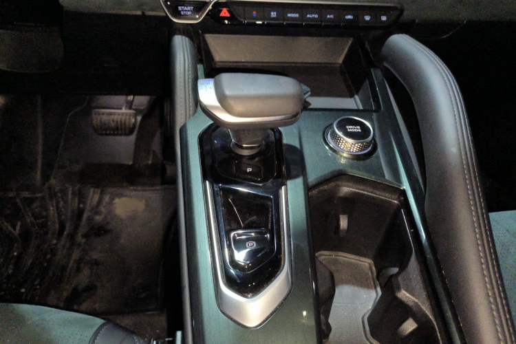 Used Geely Auto Monjaro L 2021 2.0TD DCT EVO Two-Wheel Drive Prestige Version
