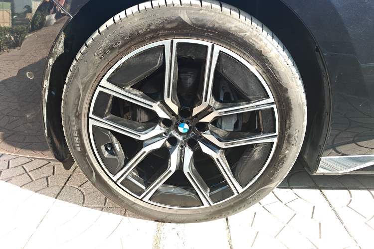 Used BMW 7 Series 2023 735Li M Sport Package