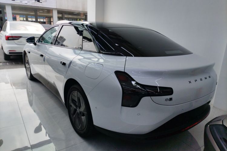 Used XPeng MONA M03 2024 620 with Ultra-Long Range

