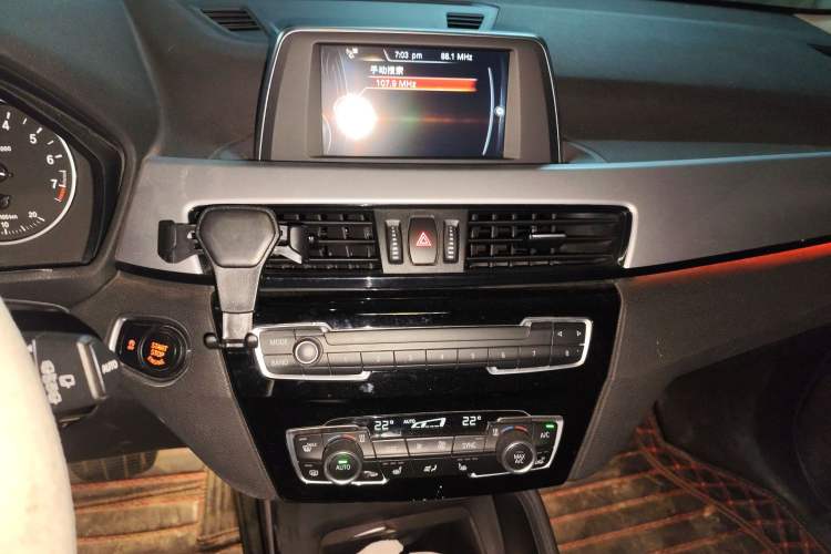 Used BMW X1 2016 sDrive18Li Premium Edition
