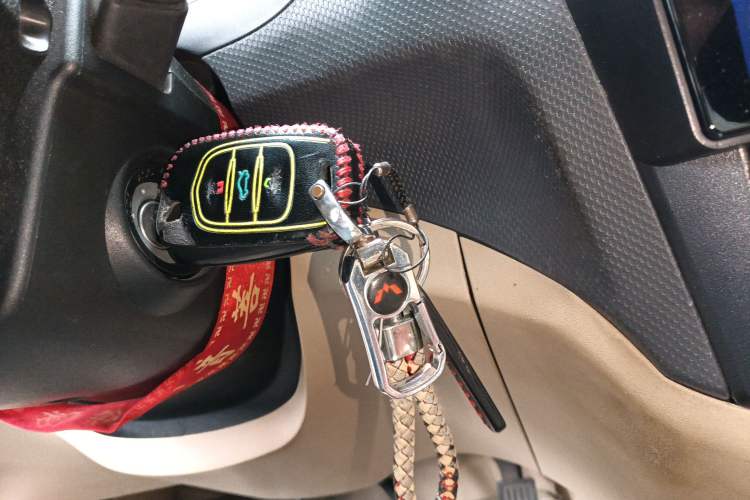 Used Wuling Hongguang 2013 1.5L S Luxury Model
