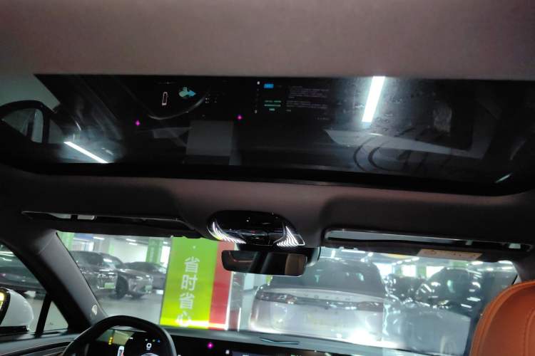 Used VOYAH PASSION 2024 PHEV Four-Wheel Drive Ultra-Long Range Flagship Model
