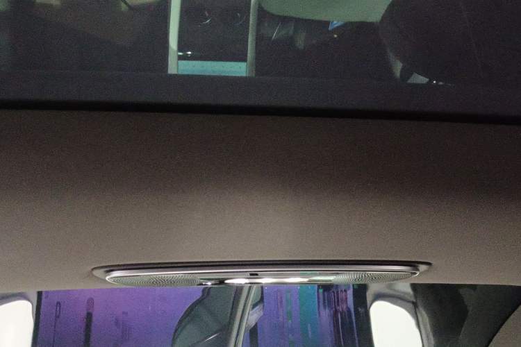 Used IM LS7 2023 90 kWh Elite Rear-Drive Version